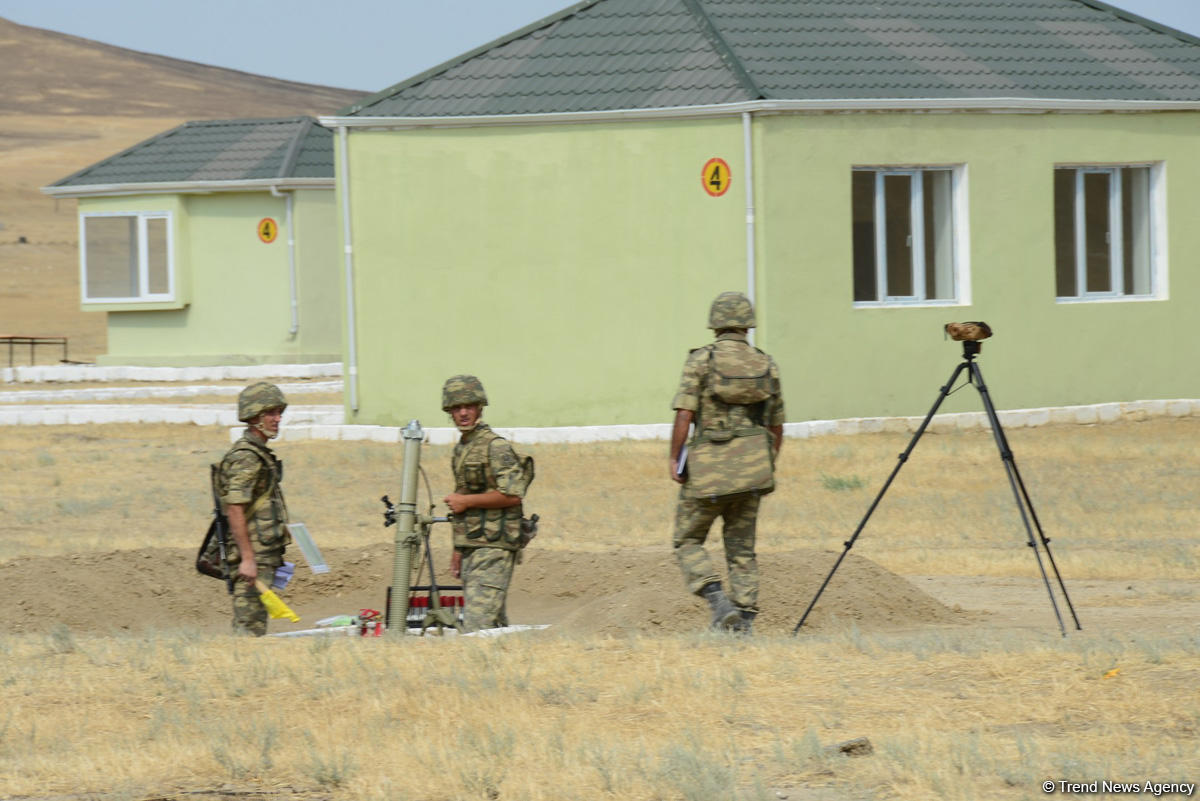 Руководство минобороны Азербайджана приняло участие в открытии нового образовательного центра (ФОТО)