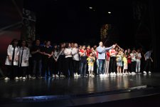 Самый веселый летний уик-энд в Баку – открытие Азербайджанской Лиги Смеха (ФОТО)