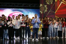 Самый веселый летний уик-энд в Баку – открытие Азербайджанской Лиги Смеха (ФОТО)