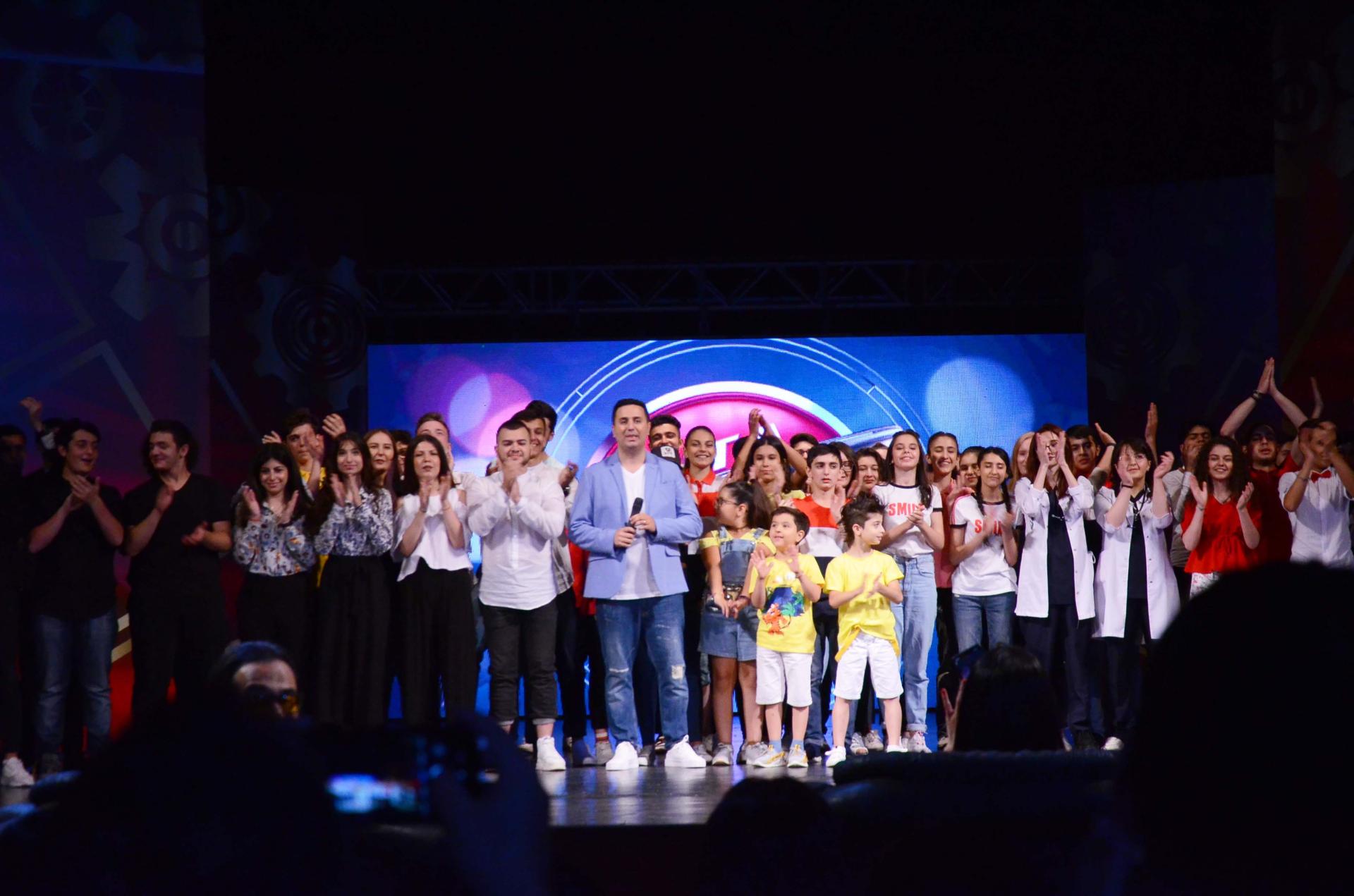 Самый веселый летний уик-энд в Баку – открытие Азербайджанской Лиги Смеха (ФОТО)