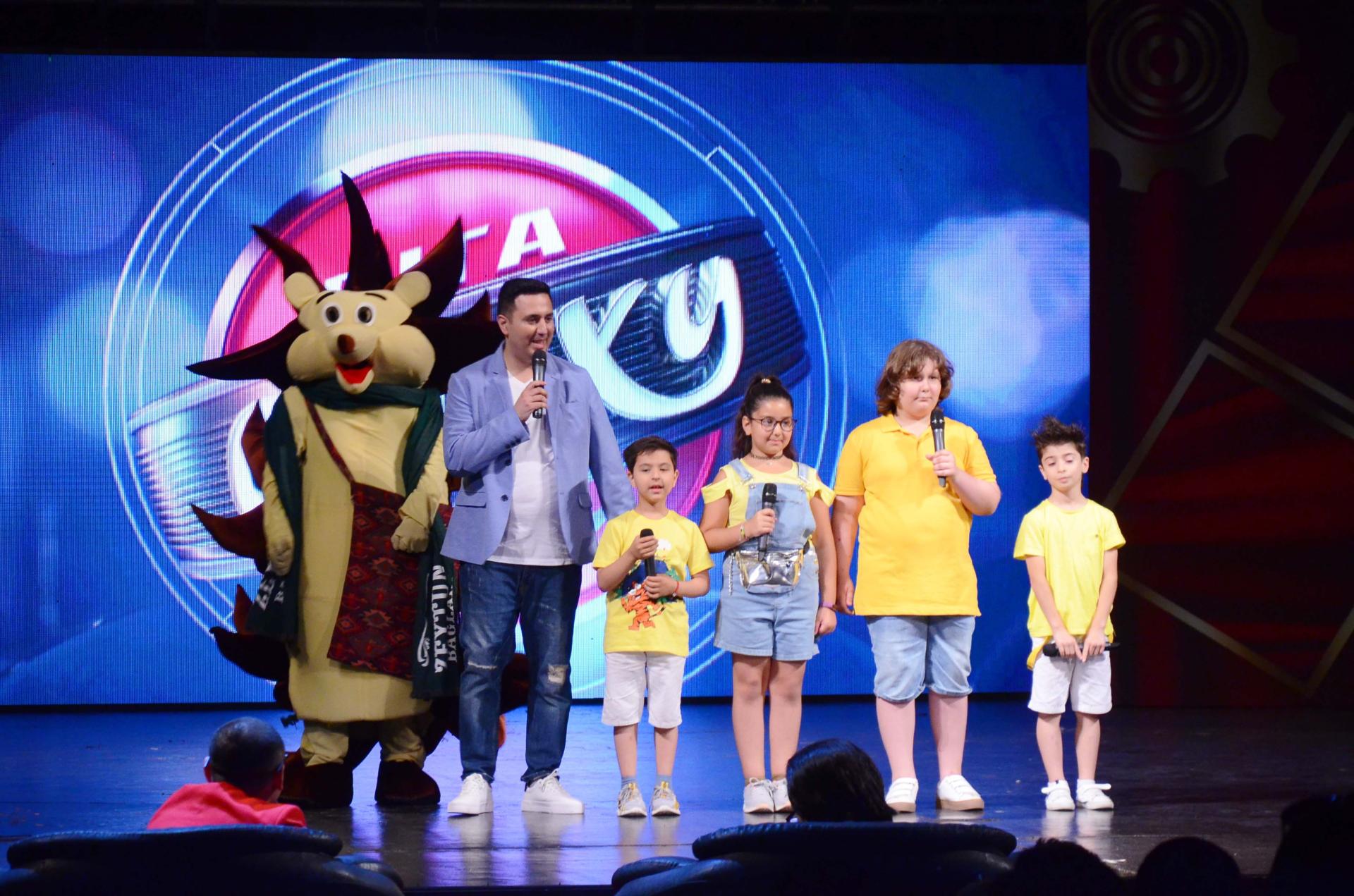 Самый веселый летний уик-энд в Баку – открытие Азербайджанской Лиги Смеха (ФОТО)