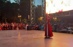 Танцующий Бакинский бульвар - под ритмы международного праздника Soul of Art and Dance (ФОТО)