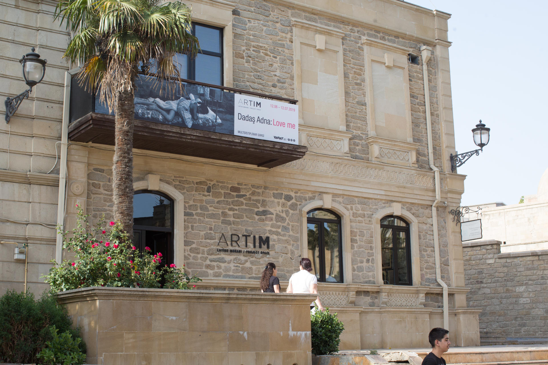 Дадаш Адна: Love me - призыв, послание и главное, ожидания от мира (ФОТО)