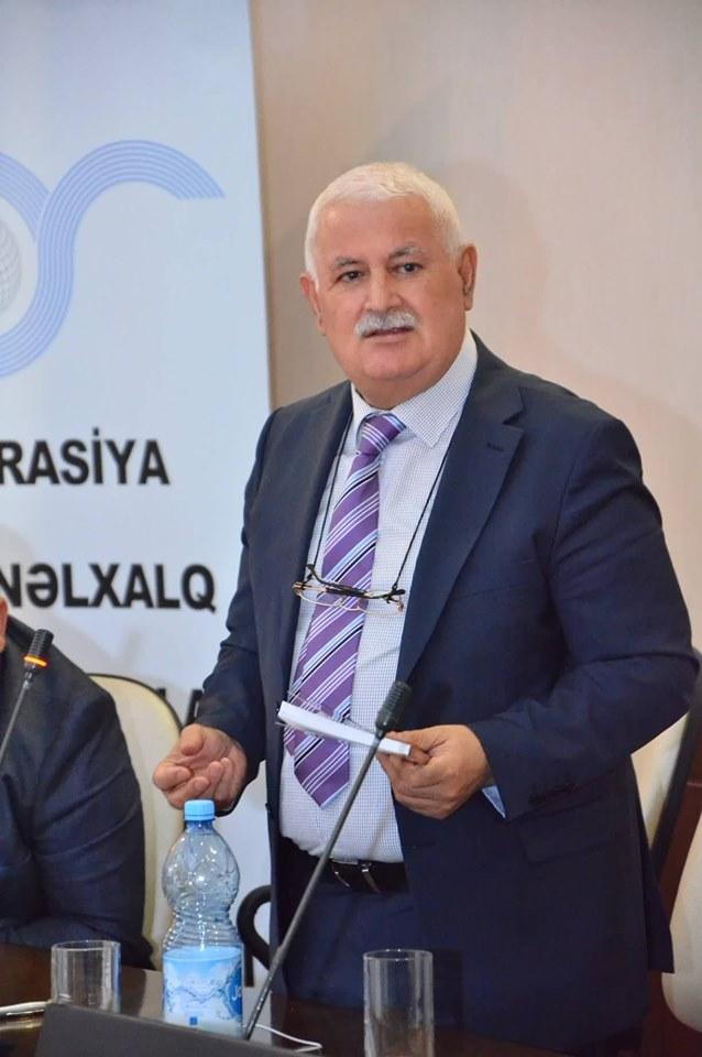 В Баку представлена книга "8 дней в армянском плену" (ФОТО)