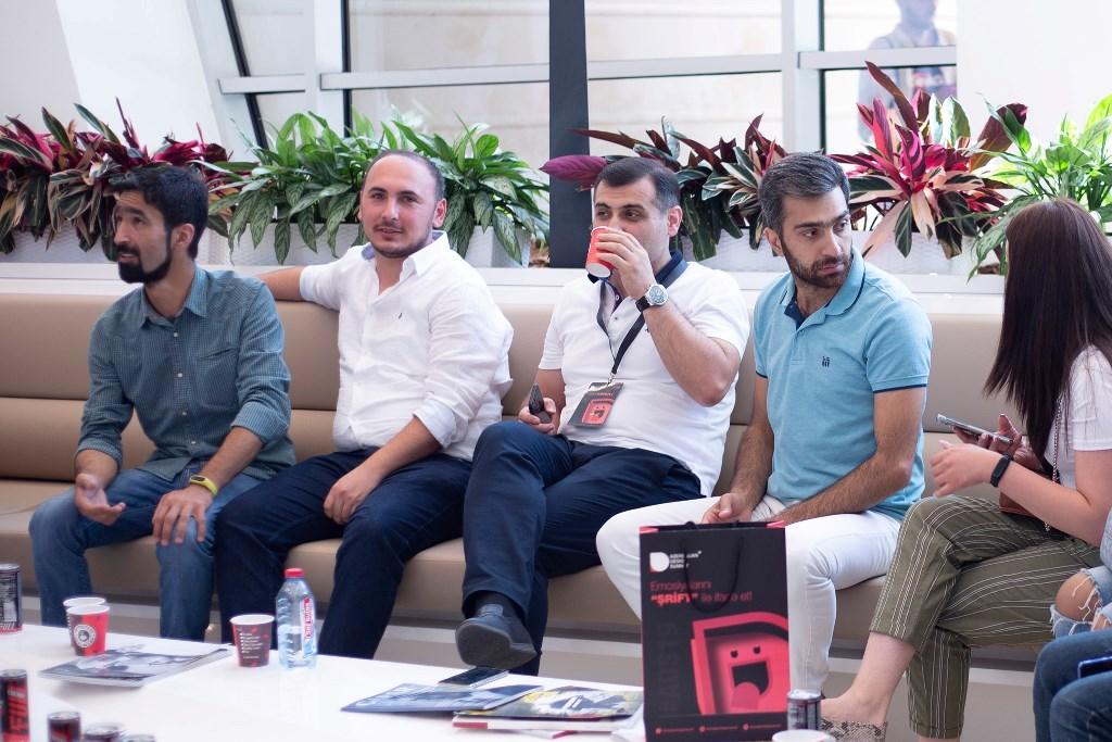 В Баку прошел Azerbaijan Design Summit - большой интерес молодежи (ФОТО)