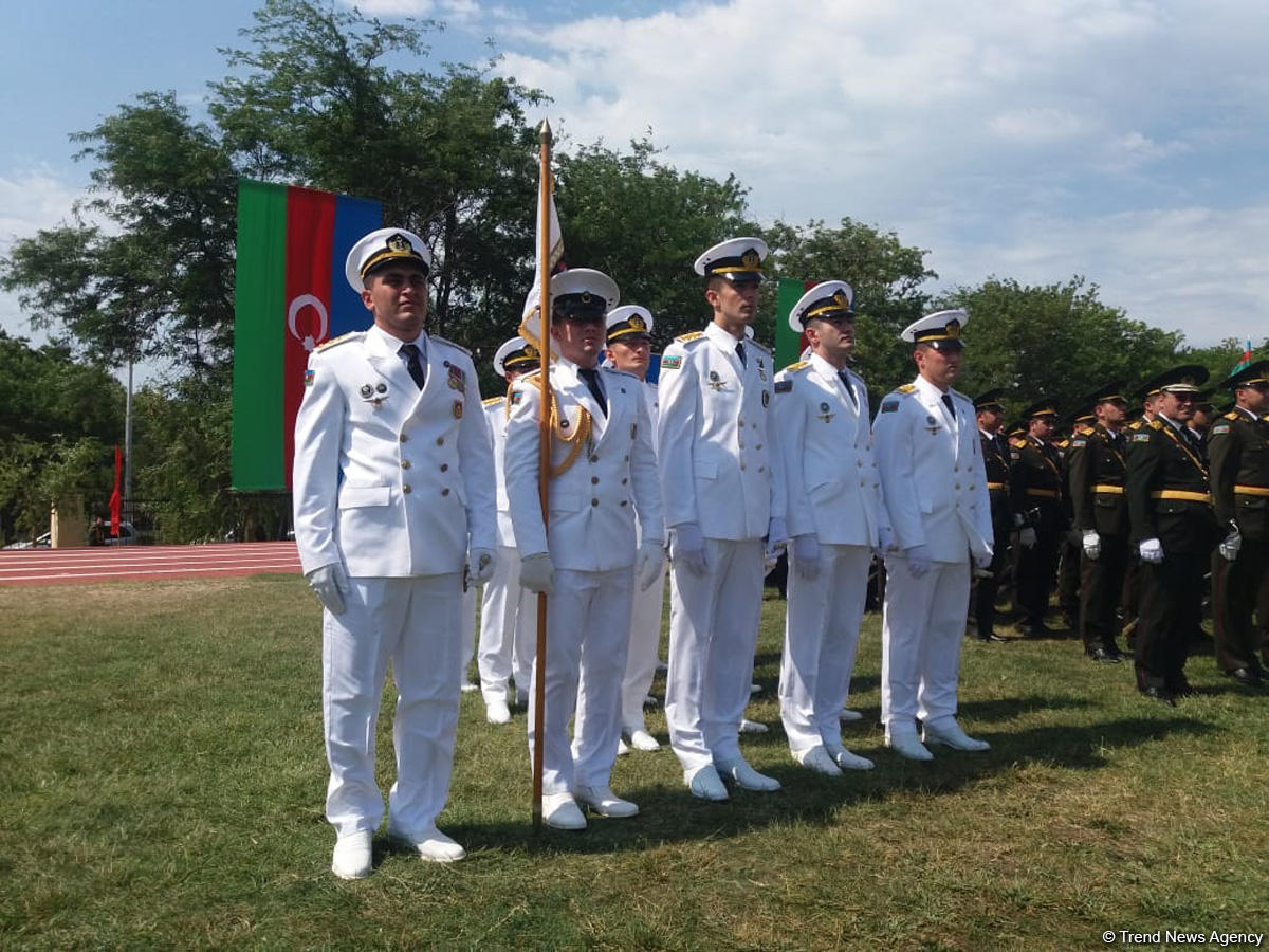 В Баку состоялся очередной выпуск курсантов Военной академии и Высшей военной школы им. Г. Алиева (ФОТО)