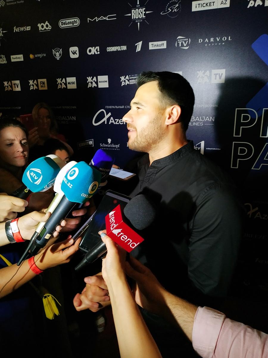 Все звезды на красной дорожке pre-party фестиваля  "ЖАРА 2019" в Баку (ФОТО)