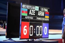 Азербайджанский борец-вольник одержал чистую победу над армянским соперником (ФОТО)