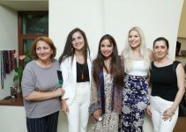 Вице-президент Фонда Гейдара Алиева Лейла Алиева приняла участие на презентации проекта «Поощрение инклюзивного образования посредством традиционного искусства» (ФОТО) (версия 2)