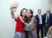 Вице-президент Фонда Гейдара Алиева Лейла Алиева приняла участие на презентации проекта «Поощрение инклюзивного образования посредством традиционного искусства» (ФОТО) (версия 2)