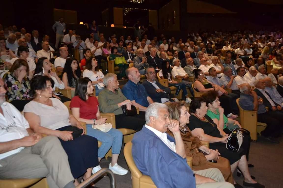 В Баку отметили юбилей известного художника Теймура Рзаева (ФОТО)