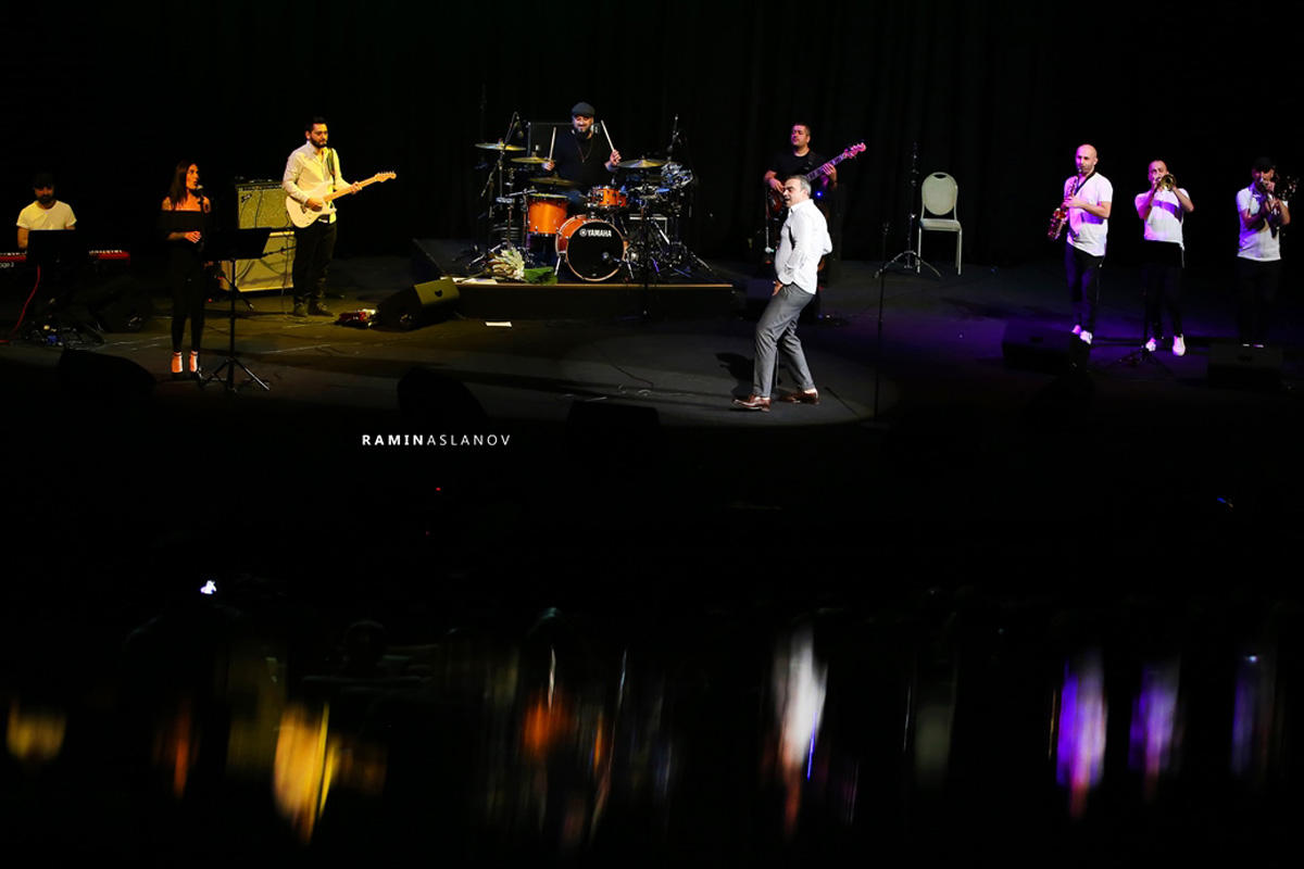 Самый романтичный грузин "взорвал" бакинцев – "Сары гялин", Муслим Магомаев, Алиага Вахид (ВИДЕО, ФОТО)