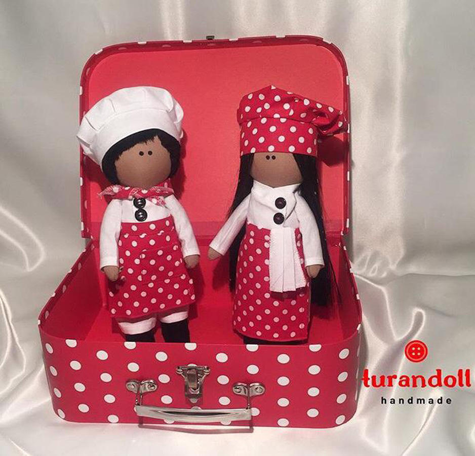 Заряжаю работы положительными нотами - мастер индивидуальных авторских кукол Туран Аслан (ФОТО)