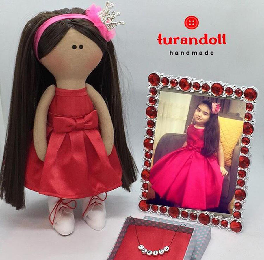 Заряжаю работы положительными нотами - мастер индивидуальных авторских кукол Туран Аслан (ФОТО)