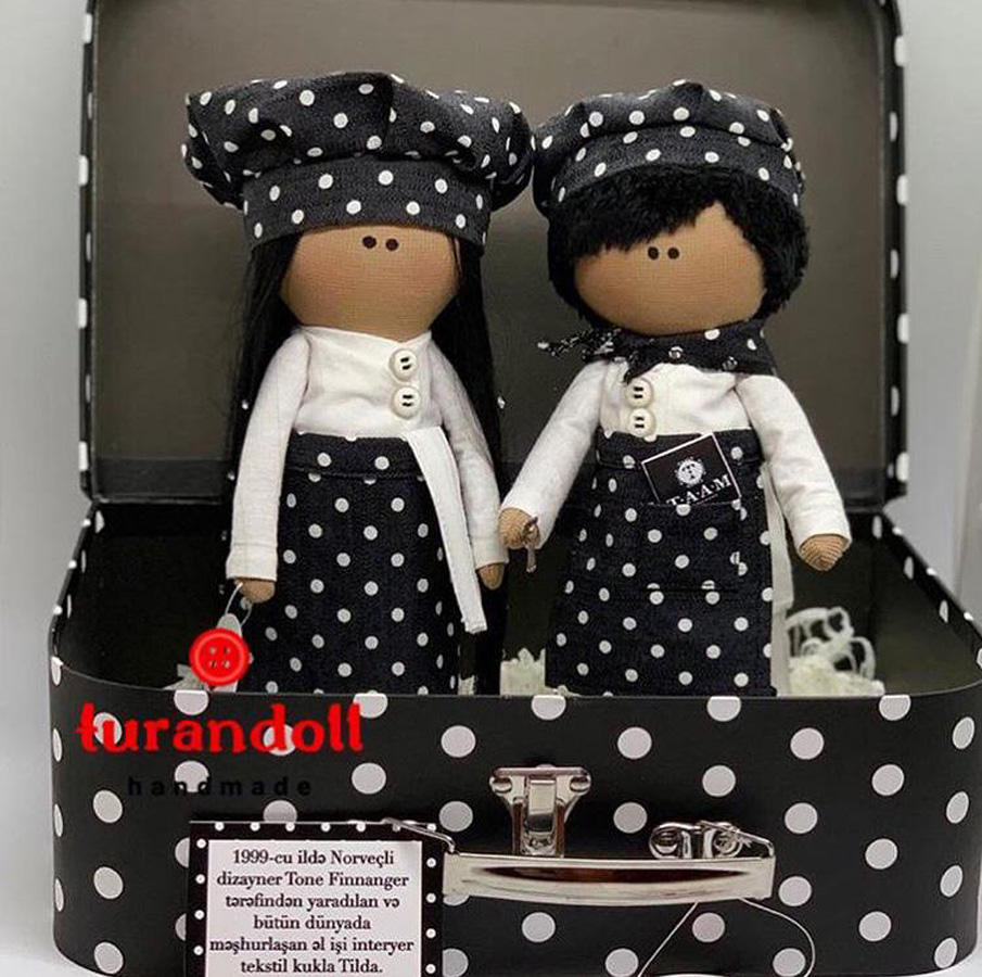 Заряжаю работы положительными нотами - мастер индивидуальных авторских кукол Туран Аслан (ФОТО)