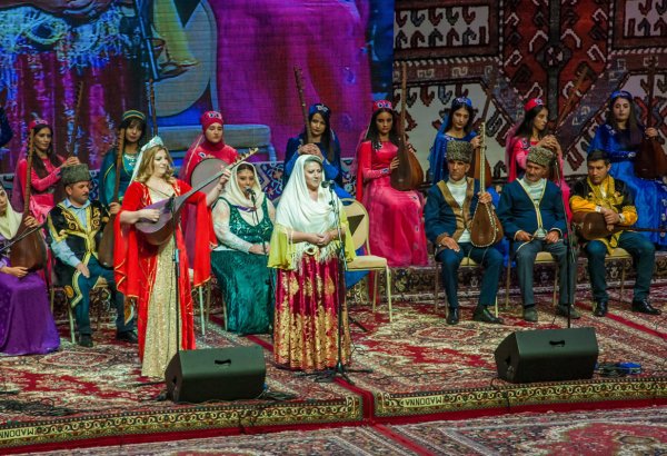 Они защищали свободу любви. Край мой саза и слова (ФОТО)