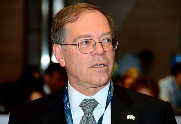 США выделили Азербайджану  $1 млн на борьбу с коронавирусом