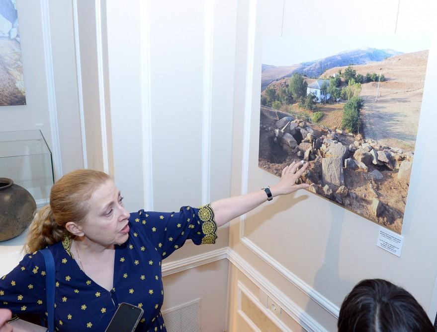 Археологии Азербайджана и Франции представили редкие артефакты мировой значимости  (ФОТО)