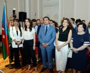 Археологии Азербайджана и Франции представили редкие артефакты мировой значимости  (ФОТО)