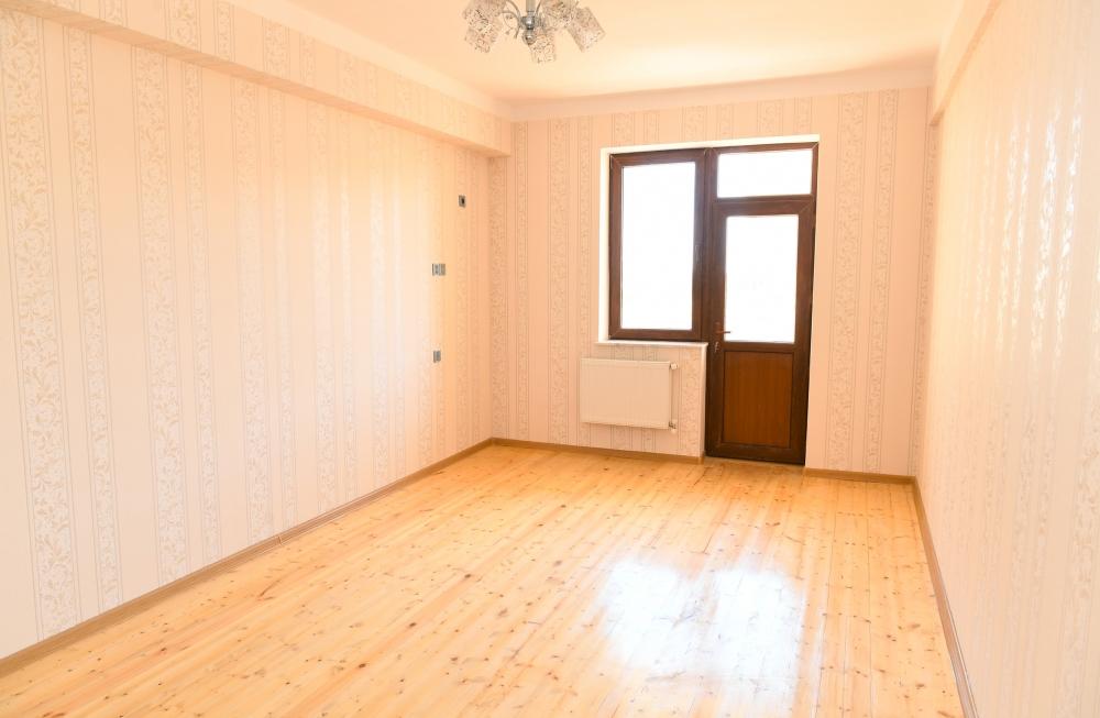 Президент Азербайджана Ильхам Алиев и Первая леди Мехрибан Алиева приняли участие в открытии жилого комплекса для вынужденных переселенцев в Пираллахи (ФОТО)