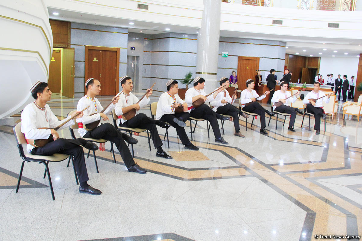 Азербайджанец в Туркменистане – Древняя Ниса, Ахалтекинские красавцы, удивительные экспонаты (ФОТО)