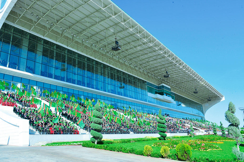 Азербайджанец в Туркменистане – Древняя Ниса, Ахалтекинские красавцы, удивительные экспонаты (ФОТО)