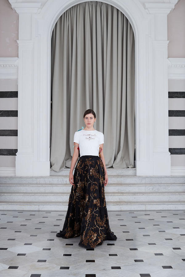 Азербайджанский дизайнер из Лондона представила "Висячие сады Вавилона" на Неделе моды в Париже (ФОТО)