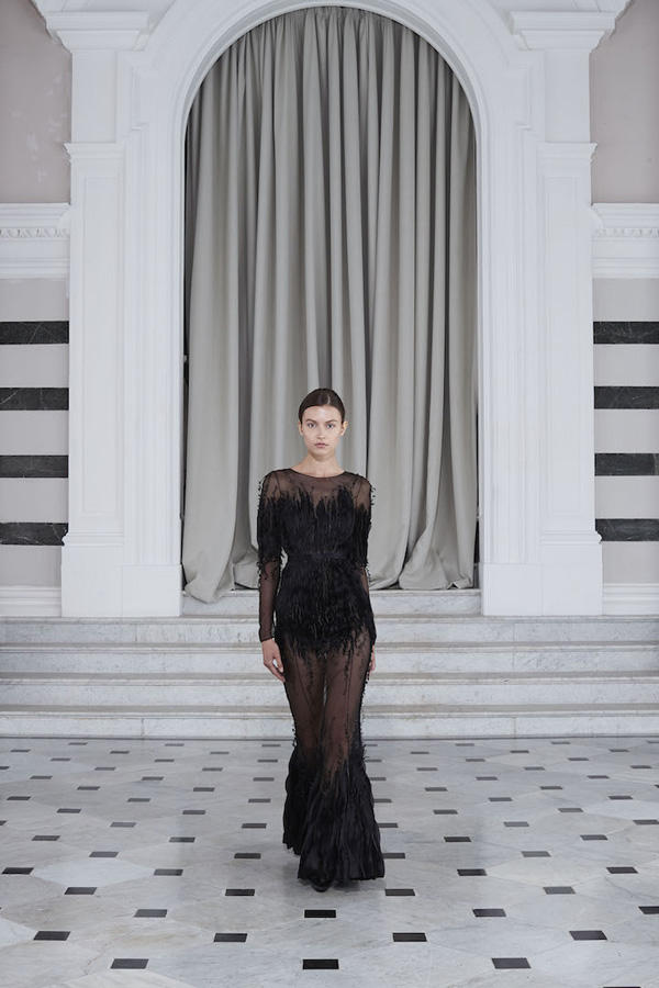 Азербайджанский дизайнер из Лондона представила "Висячие сады Вавилона" на Неделе моды в Париже (ФОТО)