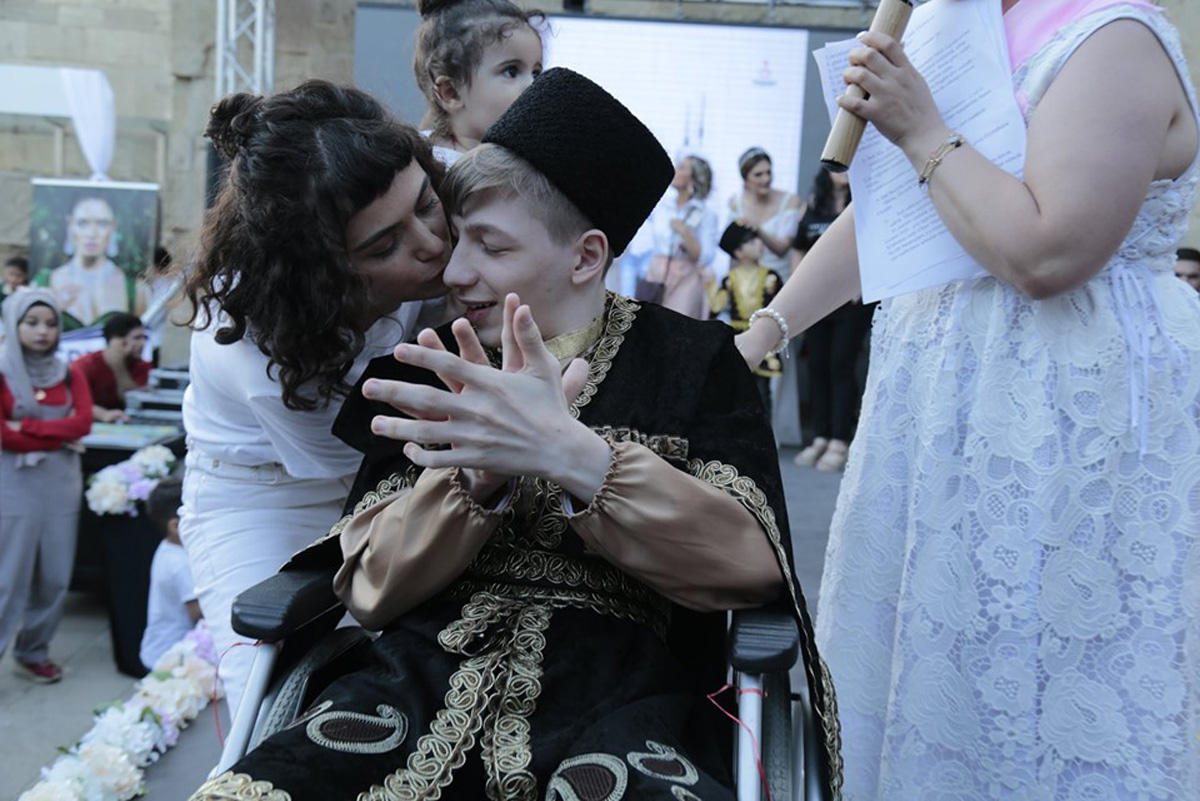 Волшебное дефиле в Баку, или Когда любовь не знает границ (ФОТО)