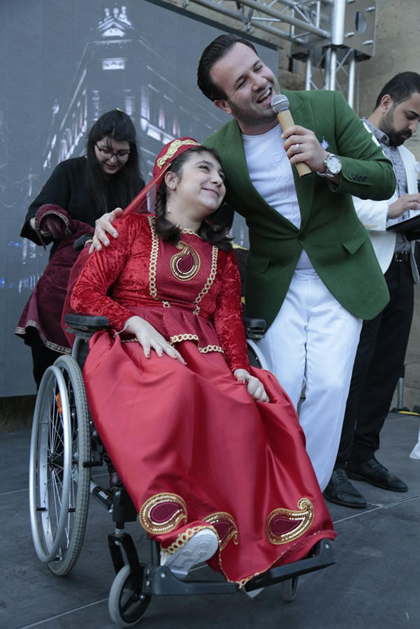 Волшебное дефиле в Баку, или Когда любовь не знает границ (ФОТО)