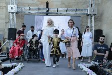 Волшебное дефиле в Баку, или Когда любовь не знает границ (ФОТО)