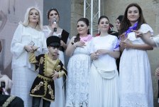 Волшебное дефиле в Баку, или Когда любовь не знает границ (ФОТО)