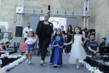 Волшебное дефиле в Баку, или Когда любовь не знает границ (ФОТО)