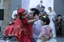 Волшебное дефиле в Баку, или Когда любовь не знает границ (ФОТО)