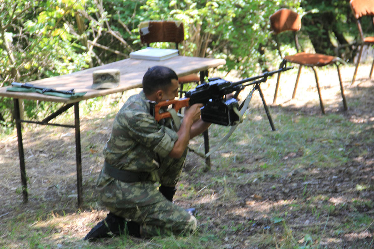 Азербайджанская молодежь прошла обучение ведению боевых действий в экстремальных условиях (ФОТО/ВИДЕО)