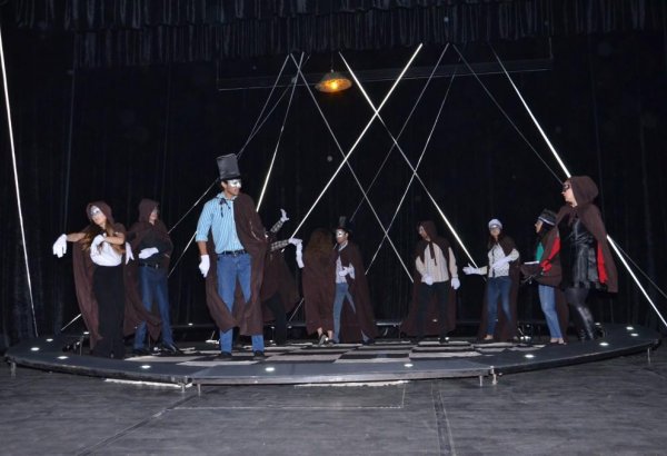 Азербайджанские актеры попали в сети мафии, или Без вины виноватые (ФОТО)