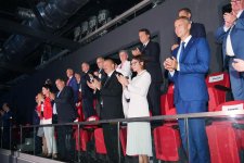 Президент Ильхам Алиев и Первая леди Мехрибан Алиева приняли участие в церемонии торжественного открытия XV Европейского юношеского летнего олимпийского фестиваля (ФОТО) (версия 3)
