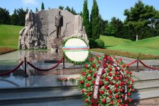 Представители азербайджанской прессы почтили память  великого лидера Гейдара Алиева (ФОТО)