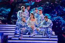 Жасмин: В Баку устраиваю "отпуск" от жесткого режима питания (ФОТО)