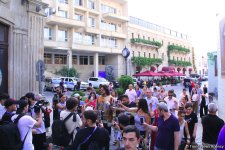 Филипп Киркоров вызвал ажиотаж в Ичери Шехер – кутабы на улице Магомаева, волшебная лампа Аладдина, "Чёрт побери! " (ФОТО)