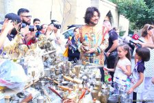 Филипп Киркоров вызвал ажиотаж в Ичери Шехер – кутабы на улице Магомаева, волшебная лампа Аладдина, "Чёрт побери! " (ФОТО)