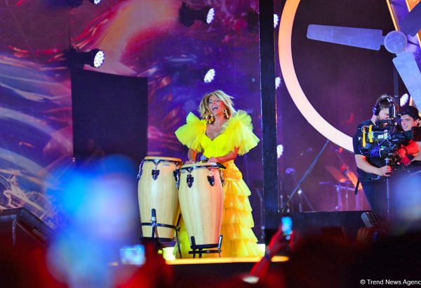 Азербайджанские звезды в свете софитов фестиваля "ЖАРА 2019" (ФОТО)