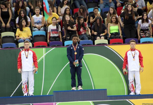 EYOF Baku 2019: Церемония награждения победителей в опорном прыжке и в упражнениях на бревне (ФОТО)