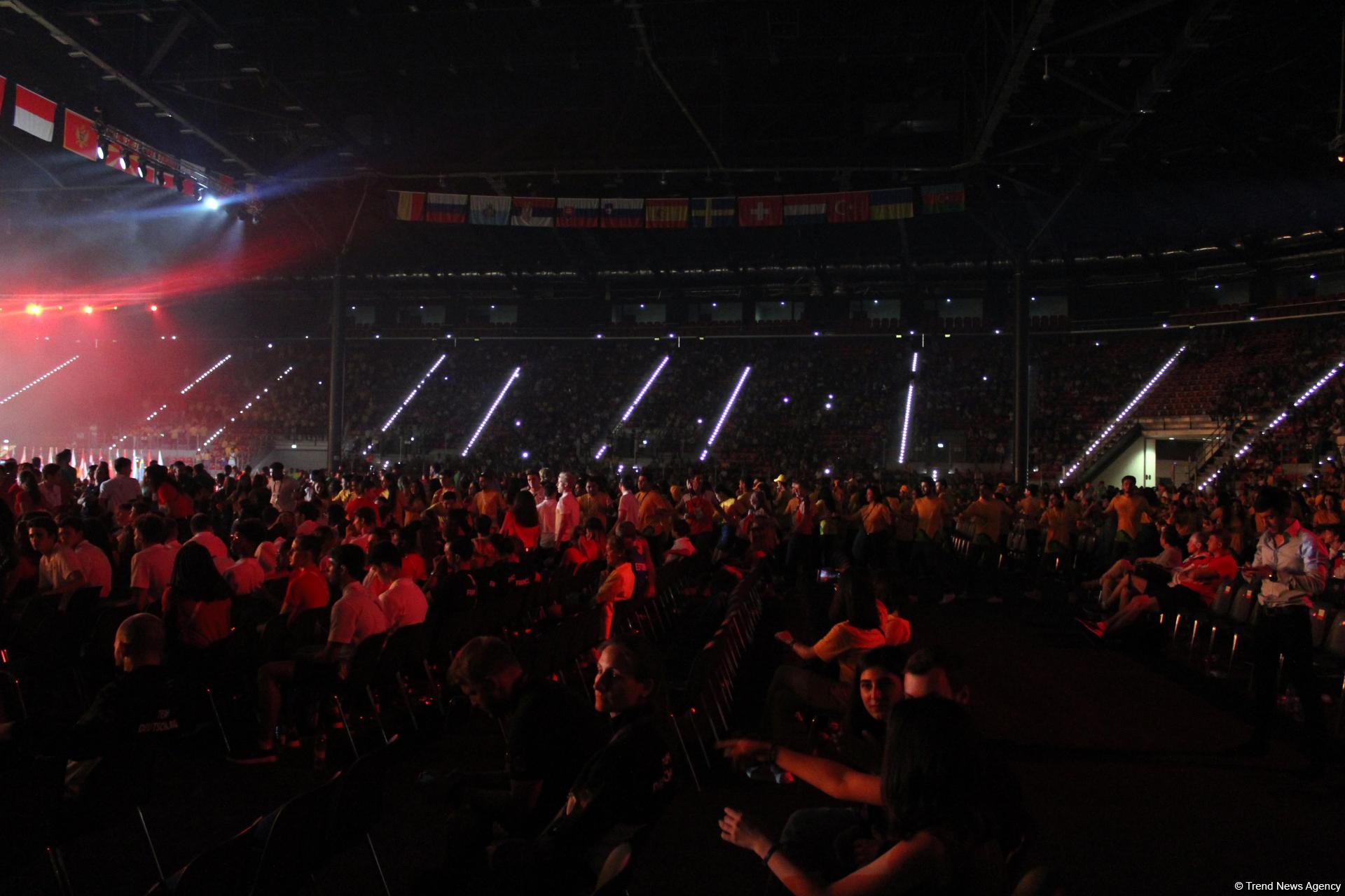 Потрясающая церемония закрытия XV Летнего европейского юношеского олимпийского фестиваля в Баку (ФОТОРЕПОРТАЖ)