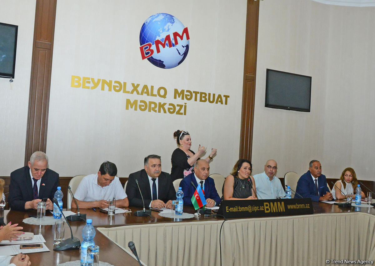 Государственный гимн Азербайджана на языке жестов (ВИДEO)