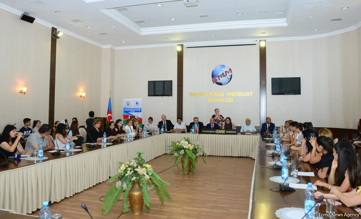 Государственный гимн Азербайджана на языке жестов (ВИДEO)