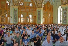 По случаю праздника Гурбан во всех мечетях Азербайджана совершен праздничный намаз (ФОТО)