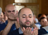 По случаю праздника Гурбан во всех мечетях Азербайджана совершен праздничный намаз (ФОТО)