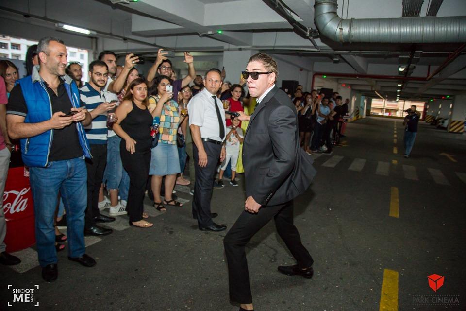 Герои Квентина Тарантино "ожили" в Баку (ФОТО/ВИДЕО)