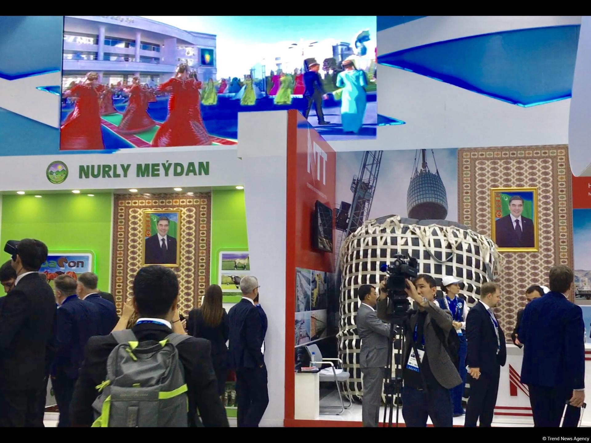 В Авазе проводится первый Каспийский экономический форум (Фоторепортаж)